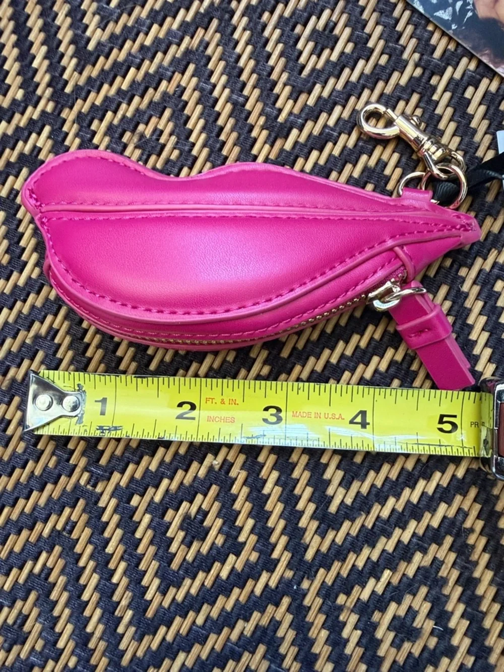 DVF FOR TARGET LIPS COIN POUCH bag charm keychain pink fushia